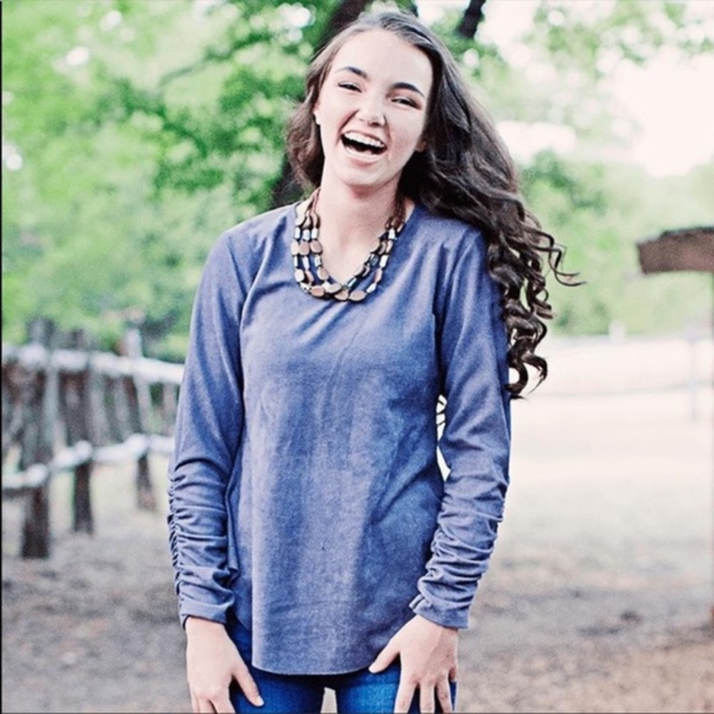 NWT Peyton Bre Grey Caroline Suede Top